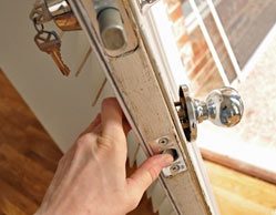 Golden Locksmith Services San Diego, CA 619-213-1549 Golden Locksmith Services San Diego, CA 619-213-1549